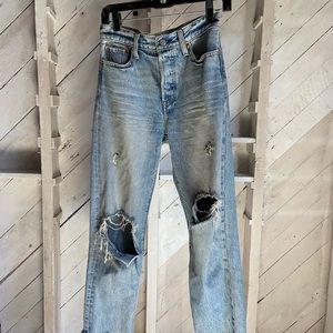 Levi’s 501 ripped denim pants